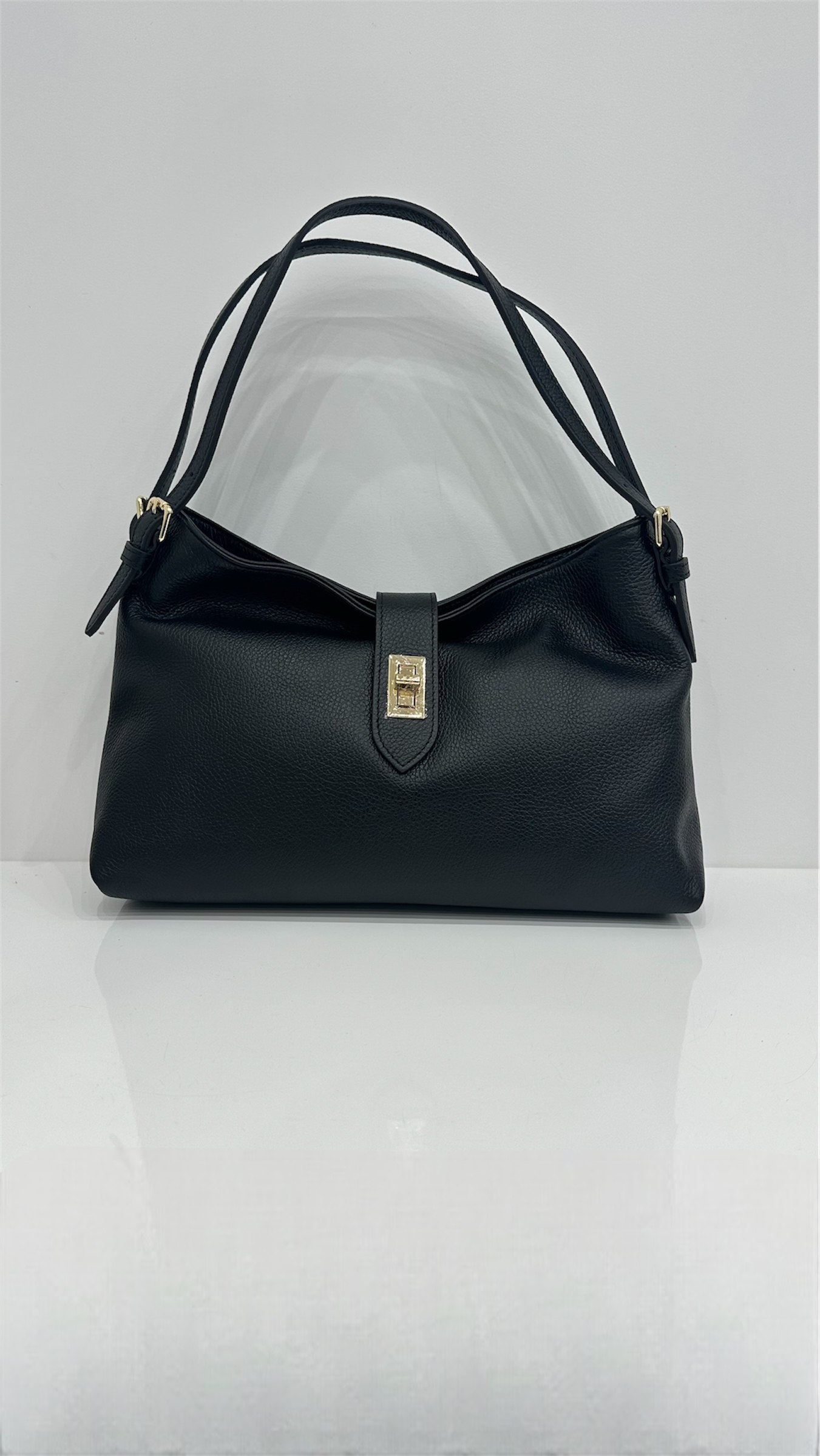 LEATHER NERA