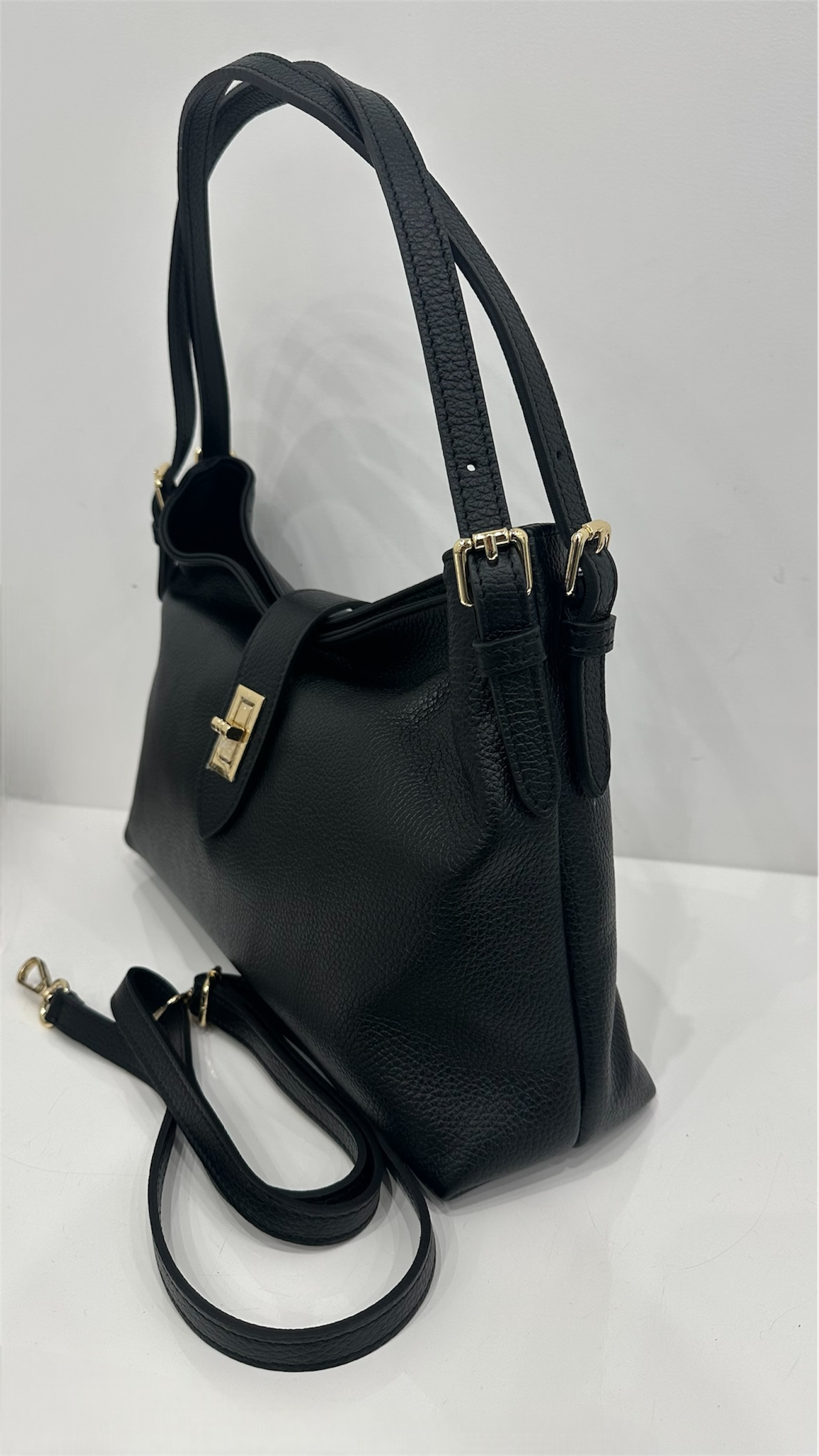 LEATHER NERA