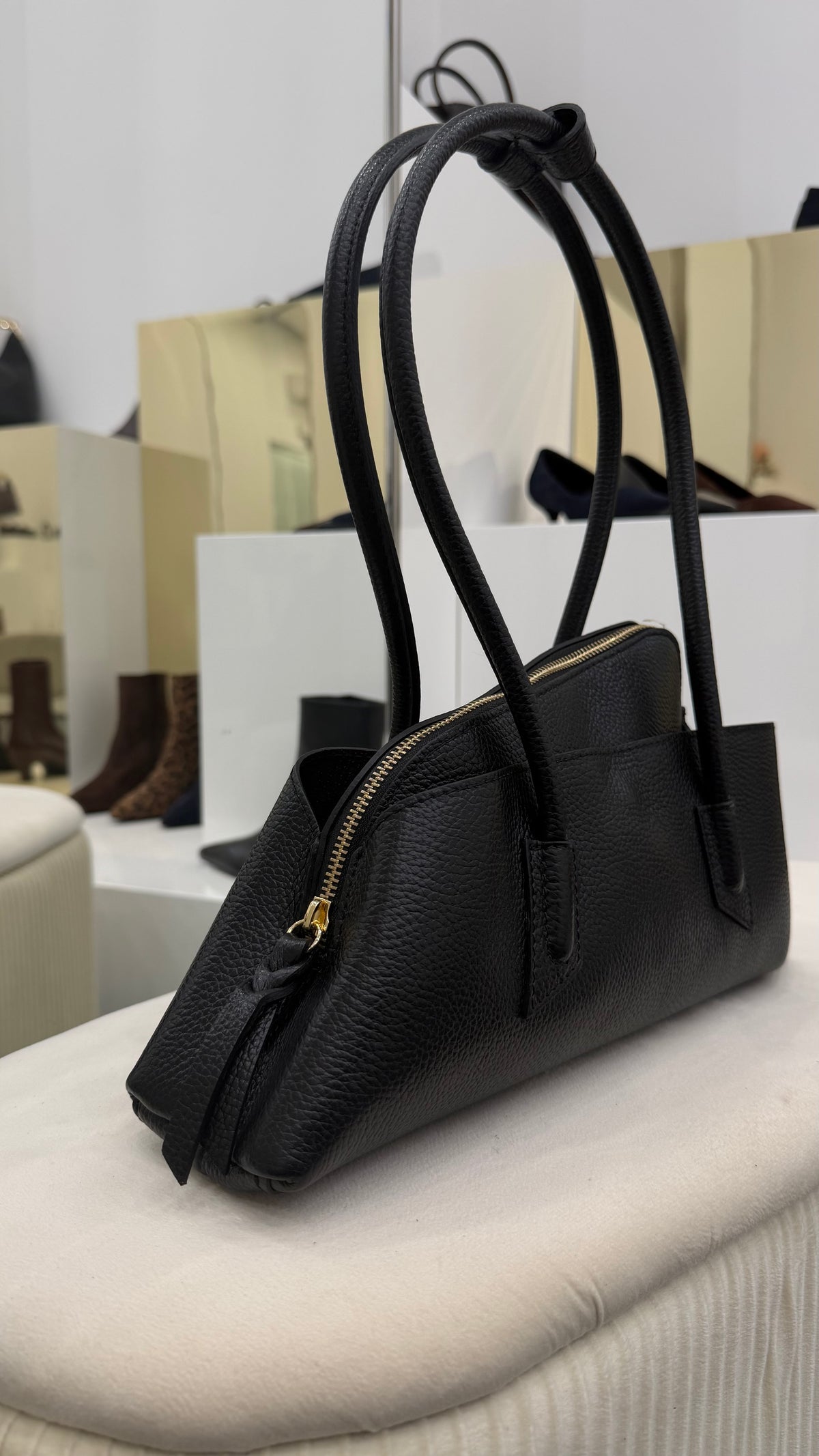 Borsa a mano in pelle nera