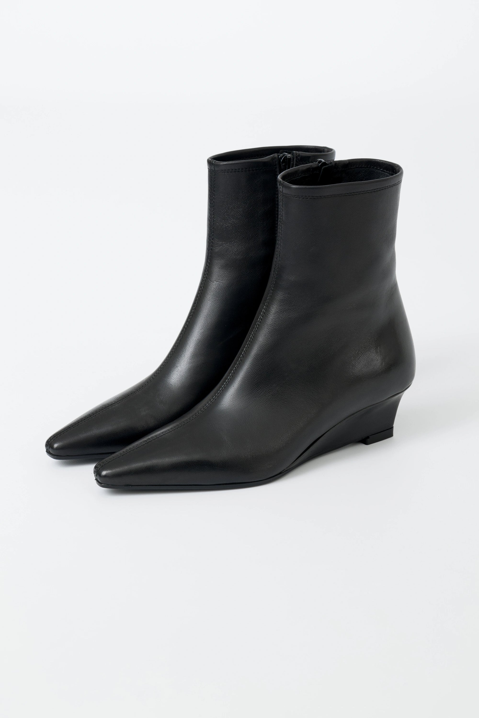 Ludovica – Tronchetto in nappa nero  con zeppa 40 mm