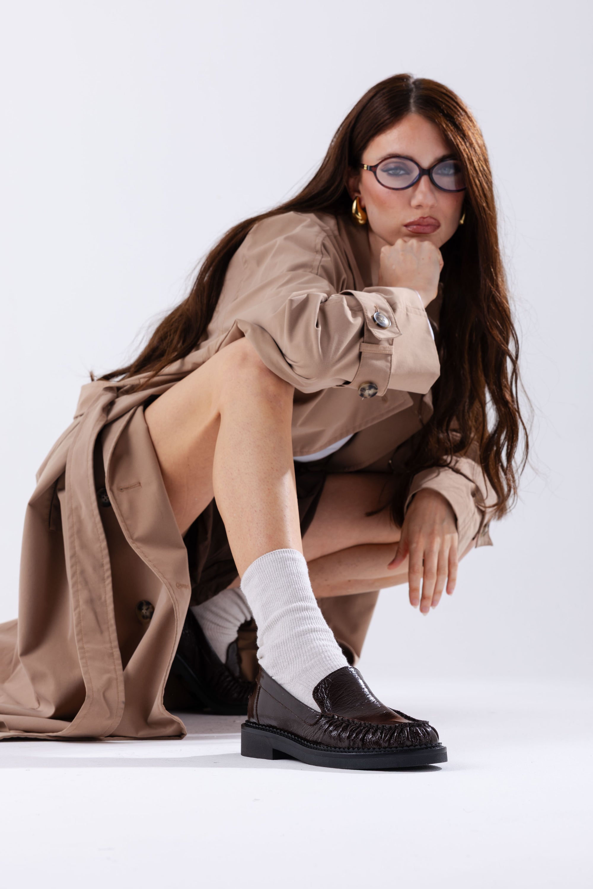 Costanza – Mocassino in vernice marrone con fondo leggero