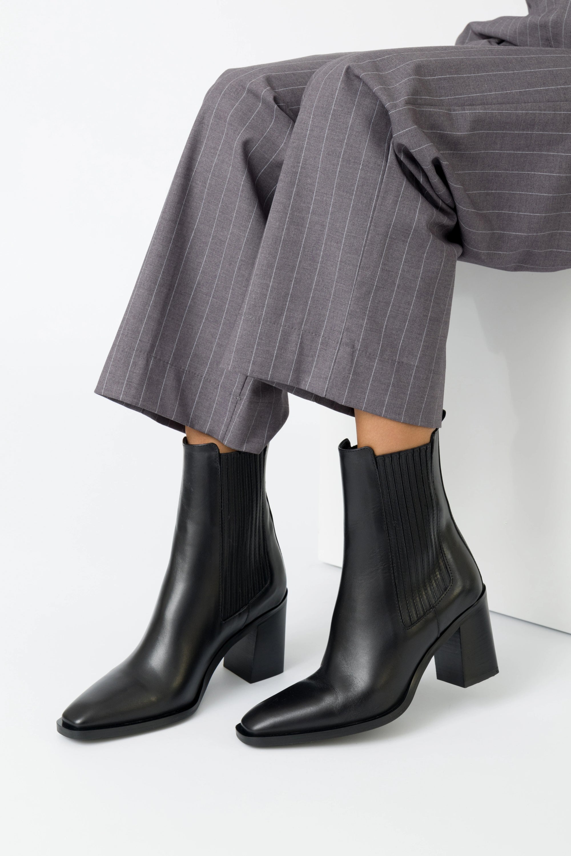Beatrice – Tronchetto Chelsea in pelle nera da donna con tacco 75 mm