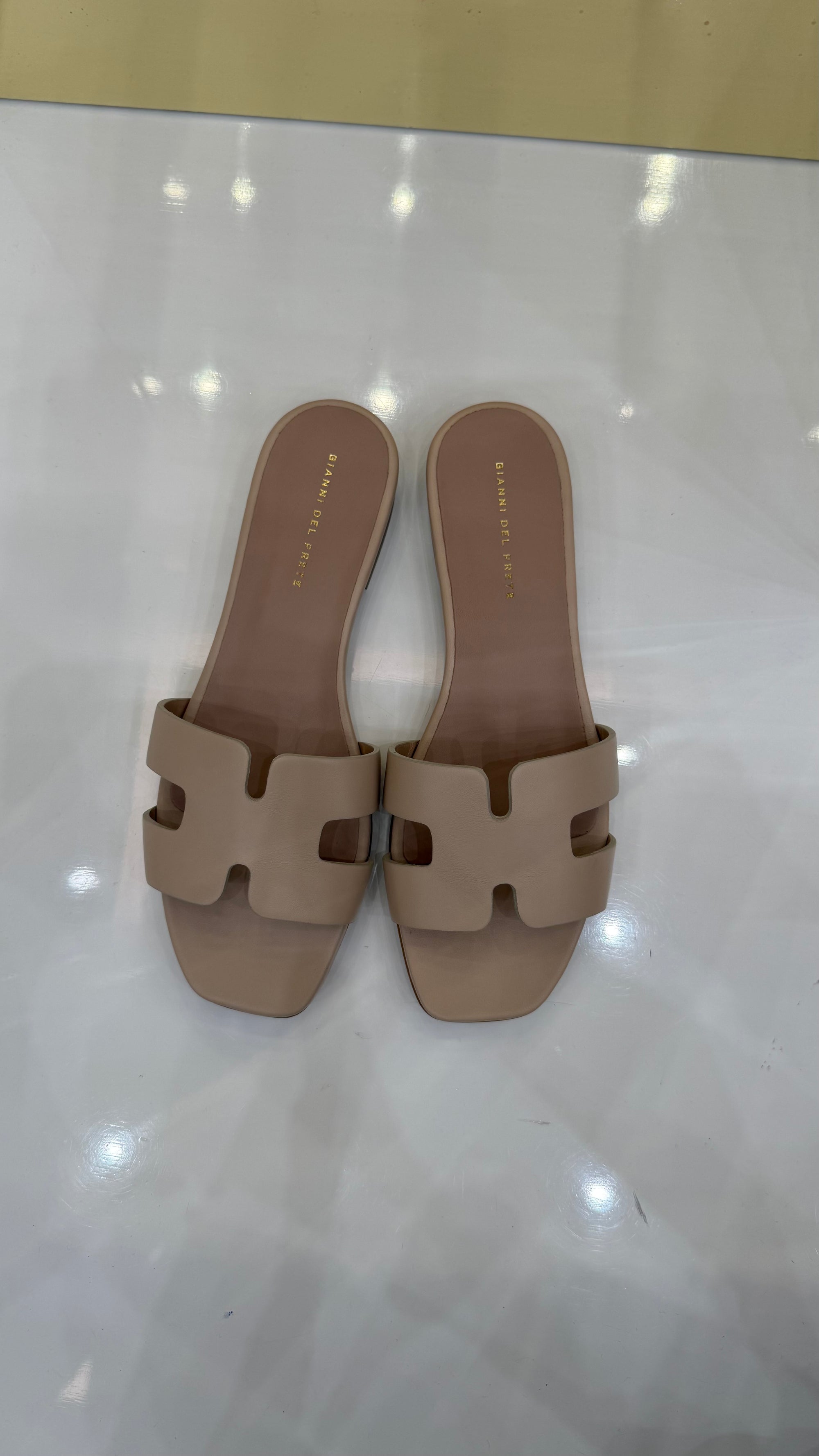 Ciabatta in pelle Nude