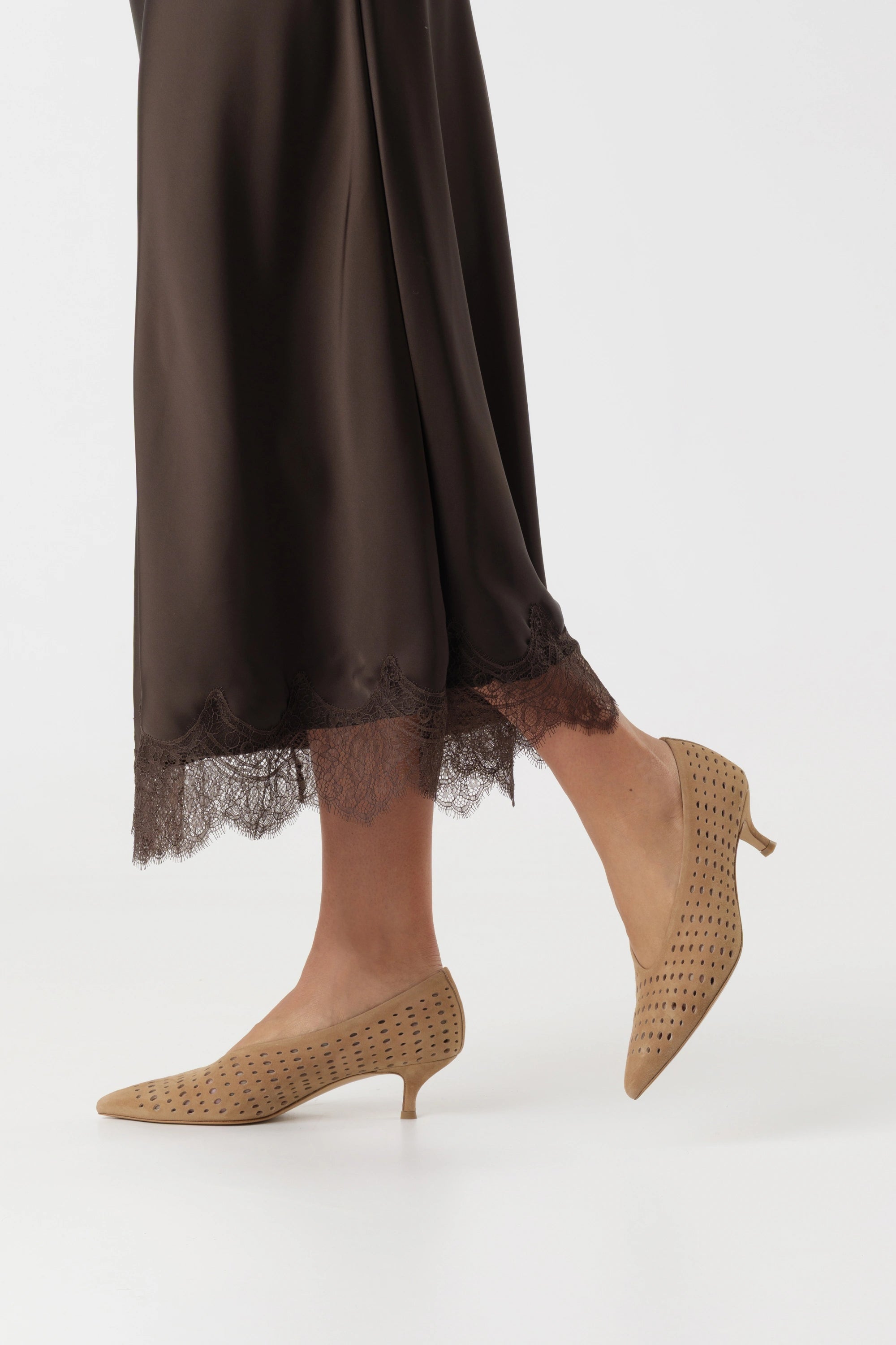 Beige suede perforated pump with 40mm stiletto heel