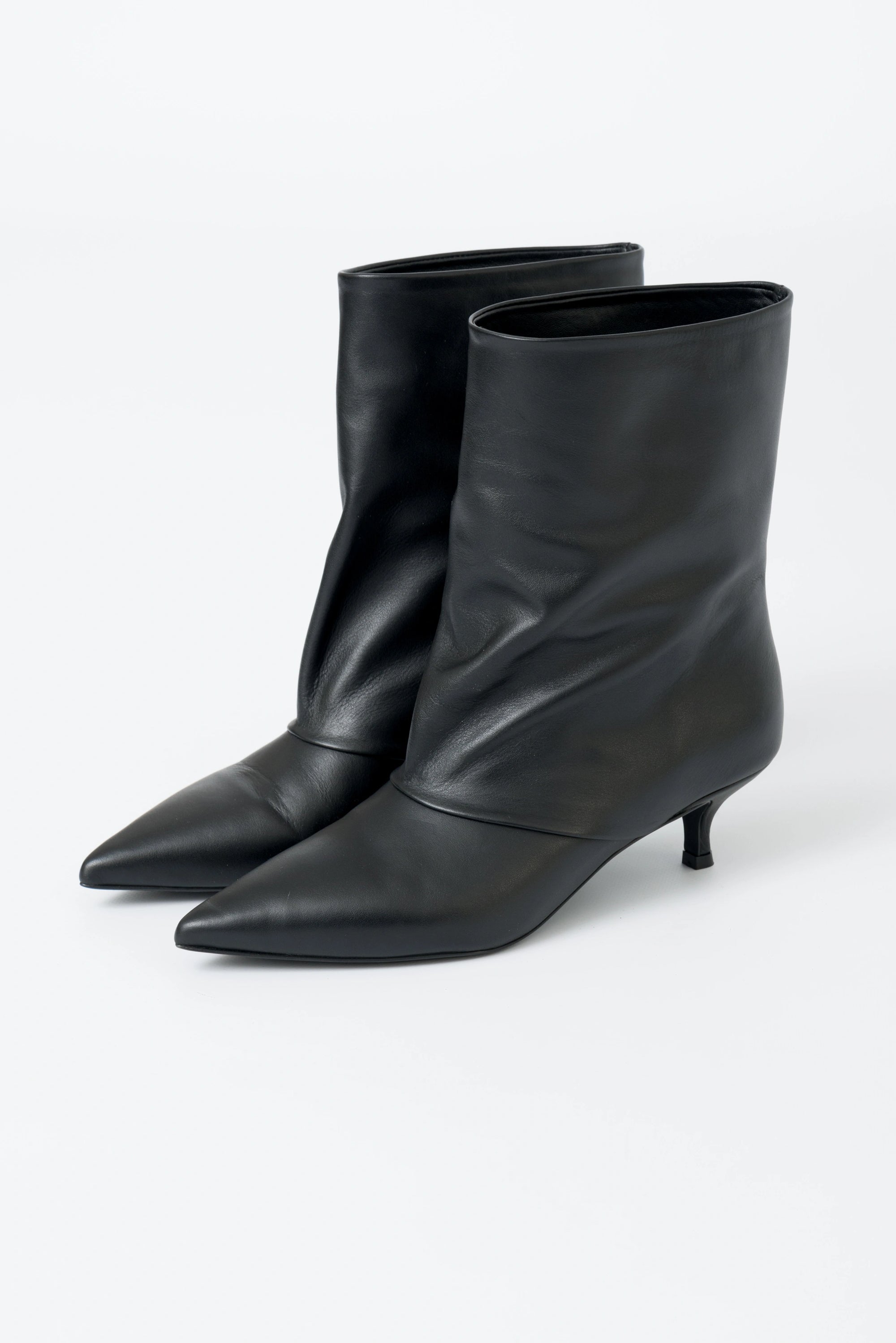 Livia – Tronchetto in pelle nera con tacco stiletto tubolare 50 mm