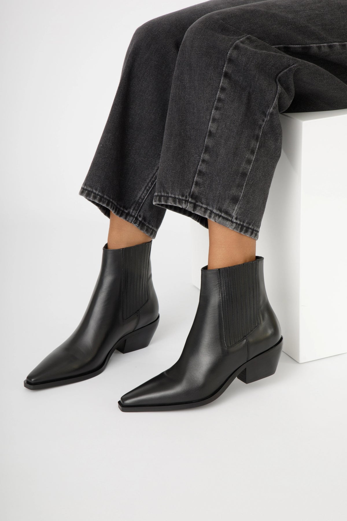 Stivaletto texano Beatles in pelle nera - Dafne