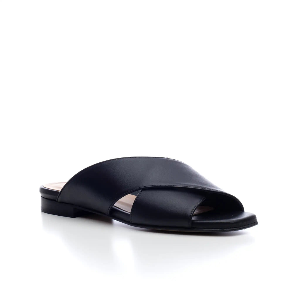 
                  
                    Load image into Gallery viewer, Morgan slipper with cross in black leather
                  
                