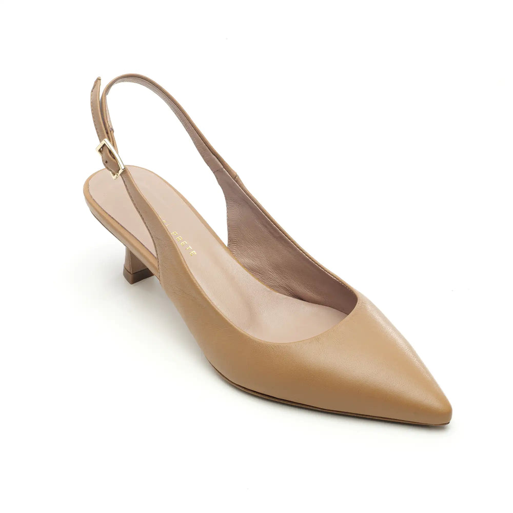 
                  
                    Load image into Gallery viewer, Fiordaliso sling back decolletè with pointed toe and low heel in neutral leather
                  
                